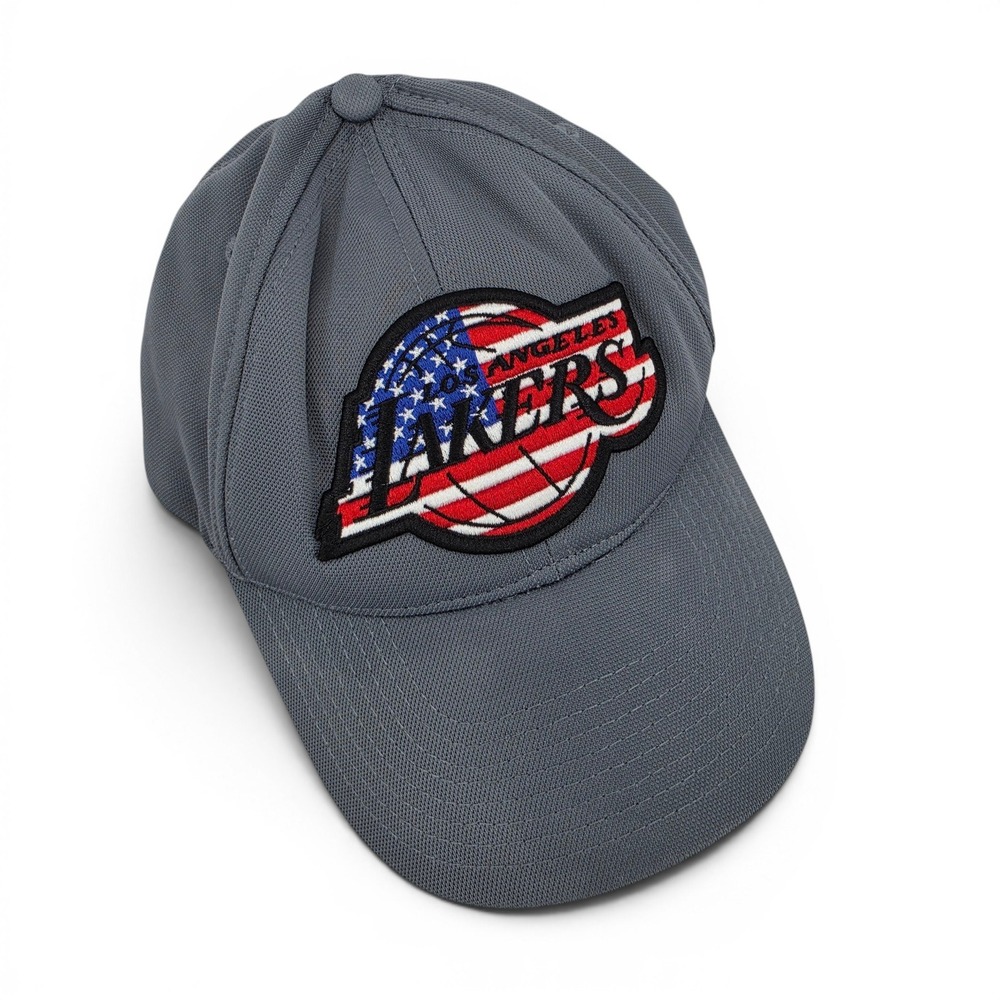 Los Angeles Lakers Gray Fitted Hat XL XXL NBA Ultra Game USA Flag Logo Cap